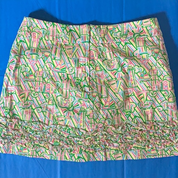 Lilly Pulitzer Colorfully Patterned Ruffle Skorts - Picture 2 of 8